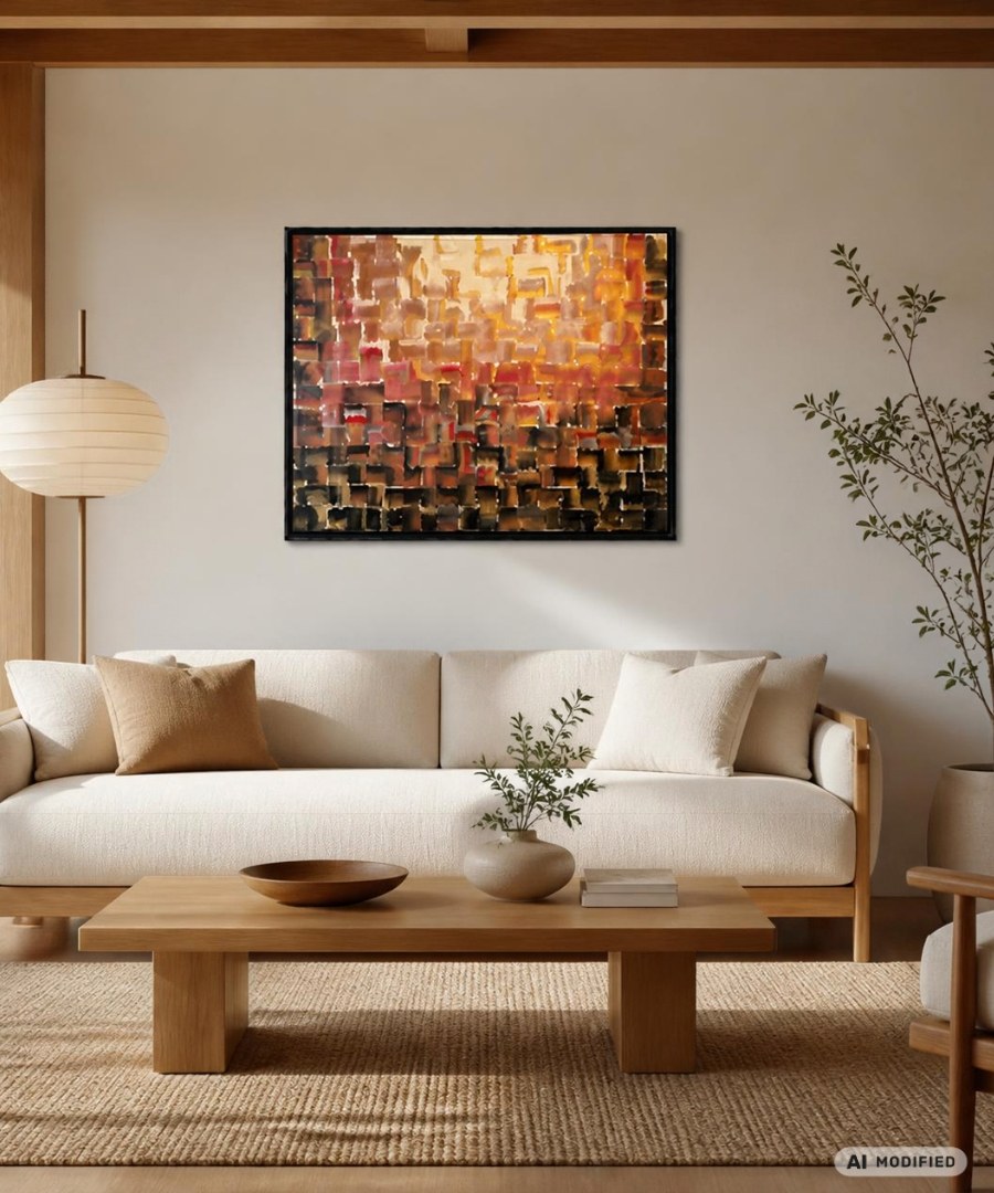 Ein abstraktes Acrylgemälde von Luisa Loreen in Rot-, Ocker- und Brauntönen hängt über einem hellen Sofa in einem ruhigen Wohnzimmer. Das Bild trägt unten rechts den sichtbaren Hinweis „AI modified“ — der Raum ist KI-erzeugt, das Gemälde ist echt.